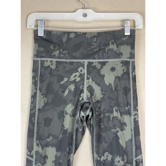Vuori Pants Womens XS Green Camo Athletic Stretch Skinny Performance Legging‎ - Picture 2 of 8